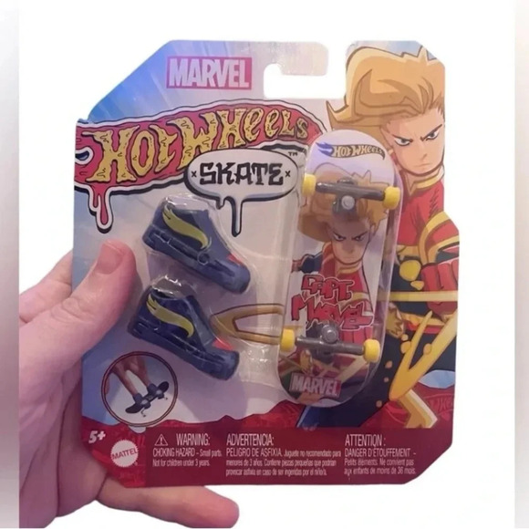 Marvel Other - Hot Wheels Skate Marvel Collectible Cpt Marvel